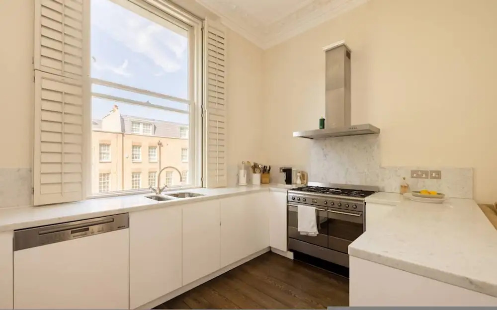 Green History 3 Bedrooms in Kensington