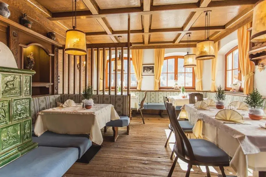 Alpen Gasthof Apartments Hohe Burg