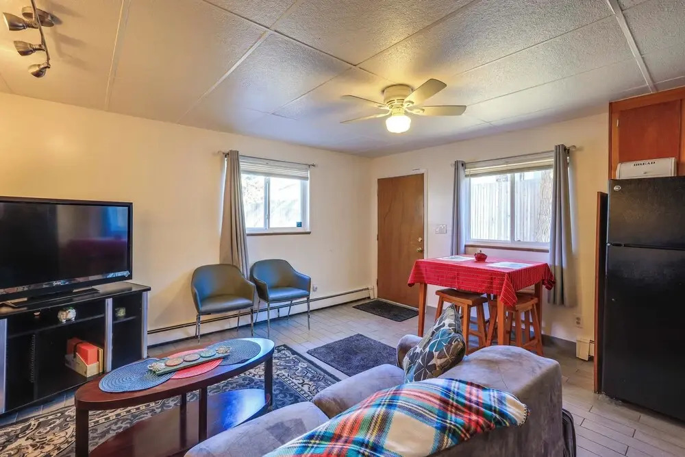 6 Mi to Dtwn Denver: Artsy Home w/ Mtn Views!