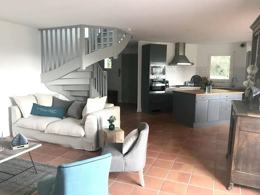 Villa With 4 Bedrooms in Pont-l'abbé, With Wonderful sea View, Private Pool, Enclosed Garden - 3 km From the Beach