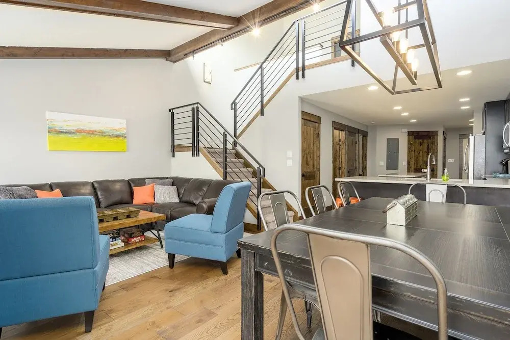 Promontory 6 3 Bedroom Townhouse by RedAwning