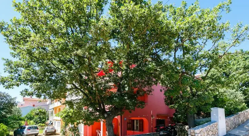 Apartments Josip