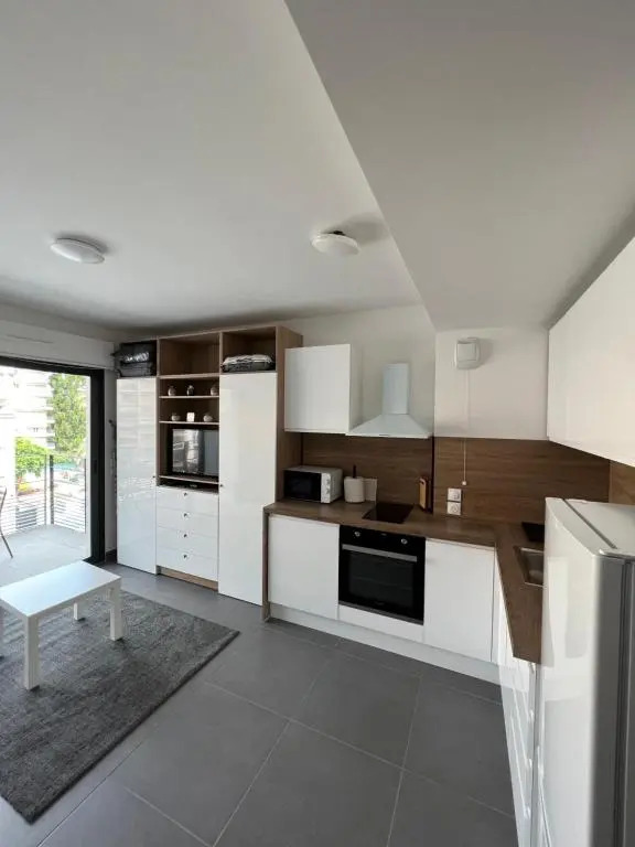 logement tout équipée Menton centre 500 m des plages