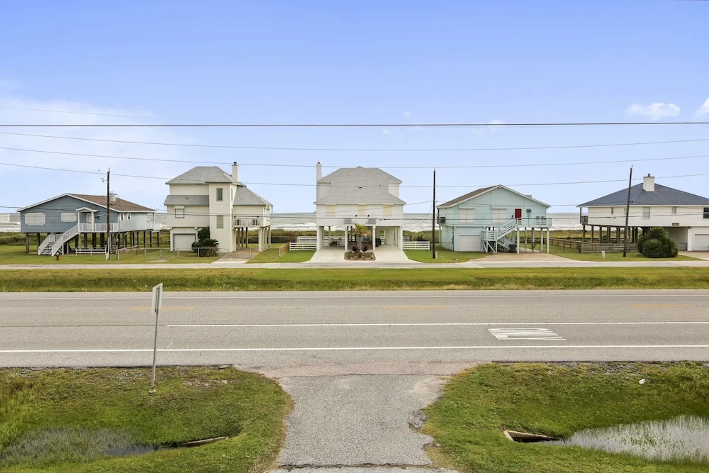 Sea Isle Surprise 3 Bedroom Home