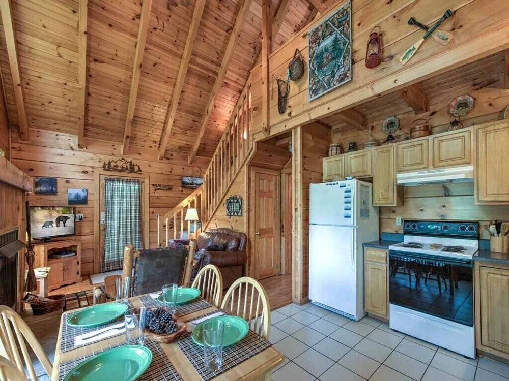 Twilight Ridge, 1 Bedroom, Sleeps 4, Game Room, WiFi, Mountain Views