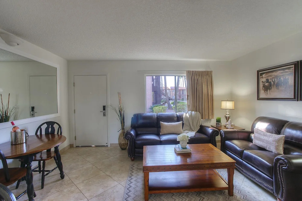 Park Suites at 116 - One Bedroom Apartment