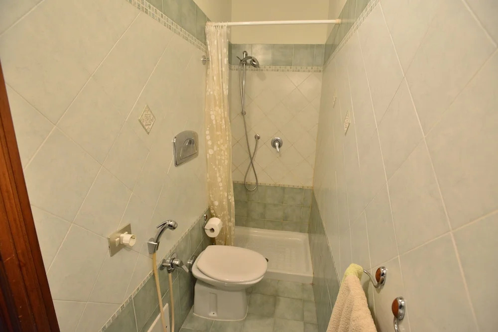 IzzHome Pula Crispi