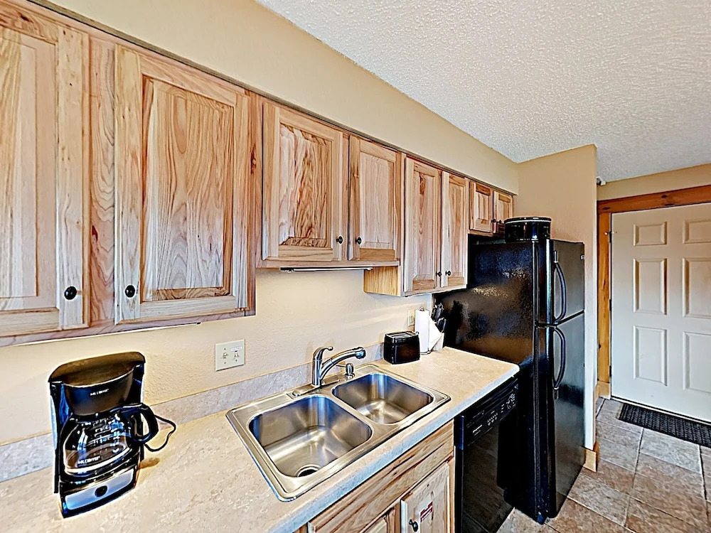 New Listing! North Star Getaway W/ Hot Tub & Sauna 2 Bedroom Condo