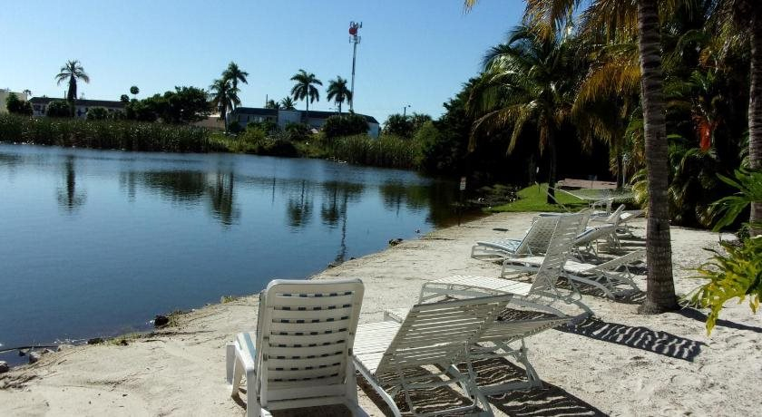 Marco Island Lakeside Inn