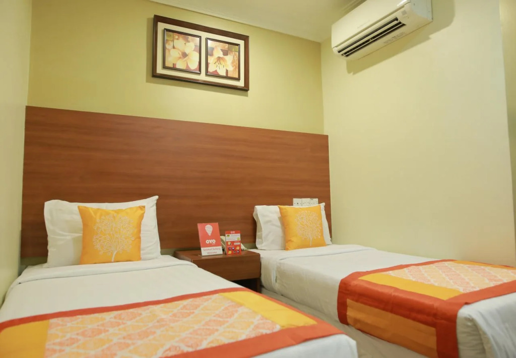 OYO 119 GDS Hotel