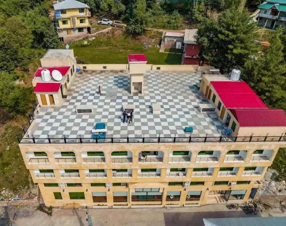 Shelton Suites Bhurban
