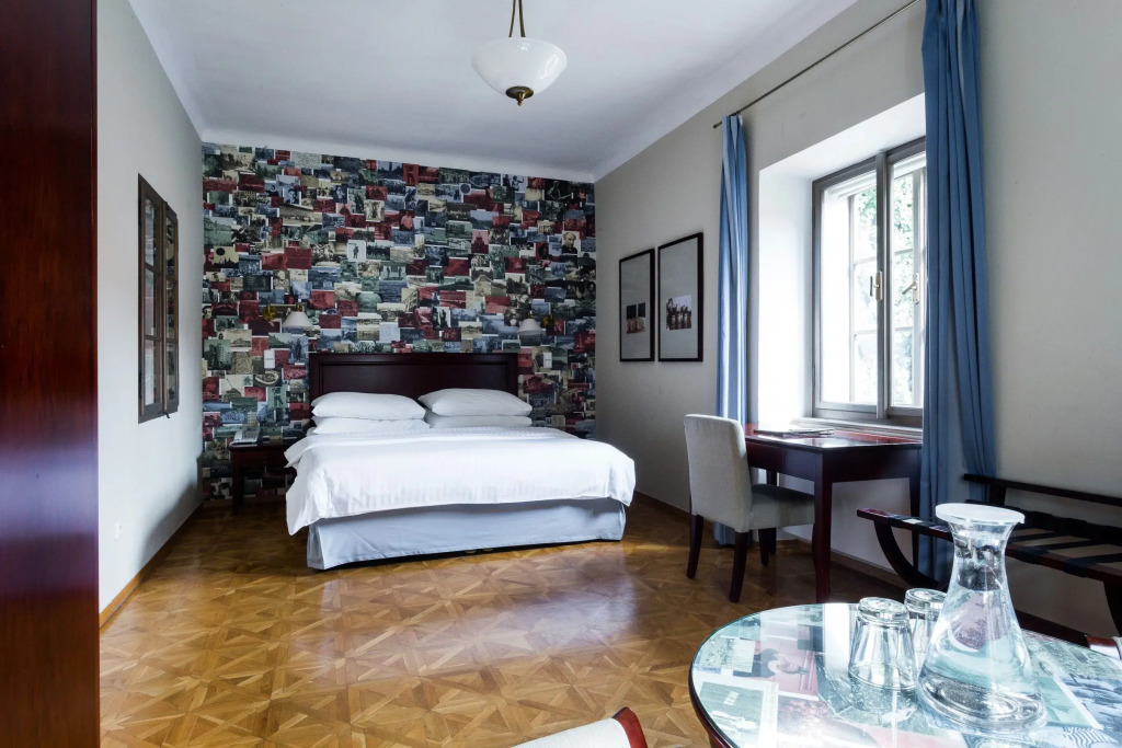 Charles Bridge Heritage Suites by SALVATOR HOTELS