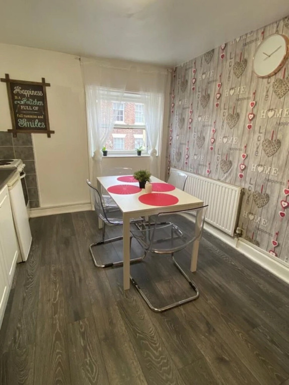 Liverpool City Stays - City Centre Apartment