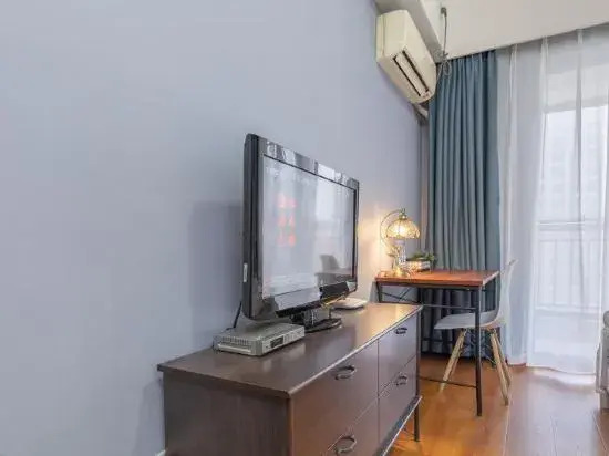 Harbor Express Apartment (Wuhan Xudong Wangjiadun Subway Station)