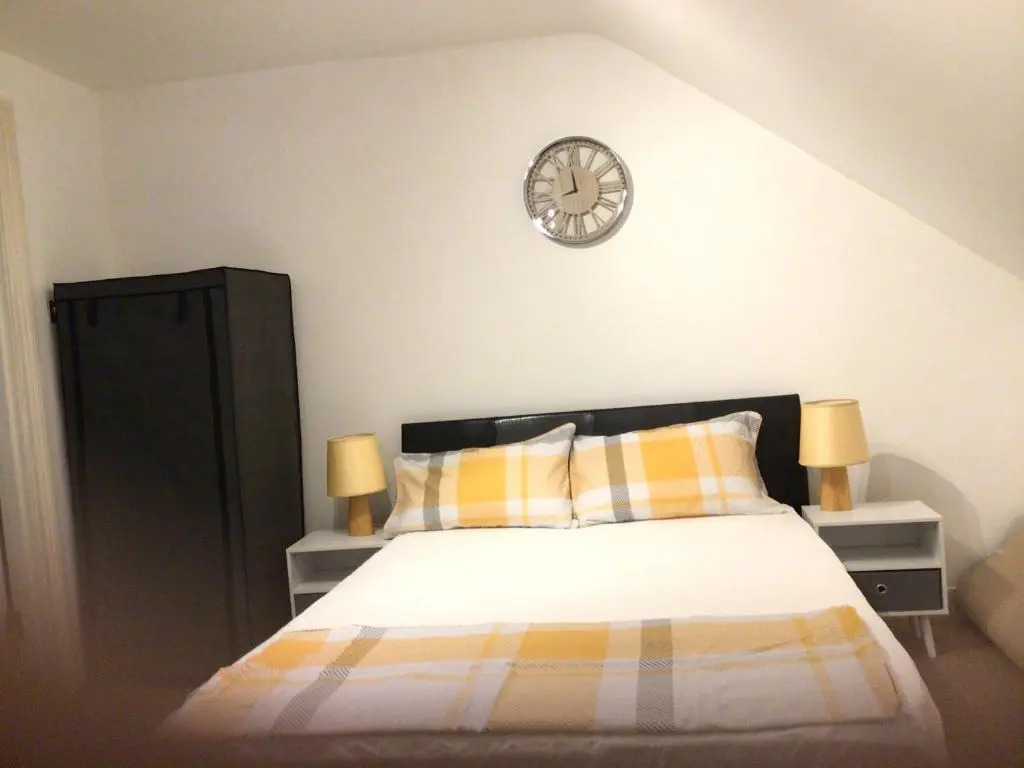 Grace Apartments - Living Spring 1