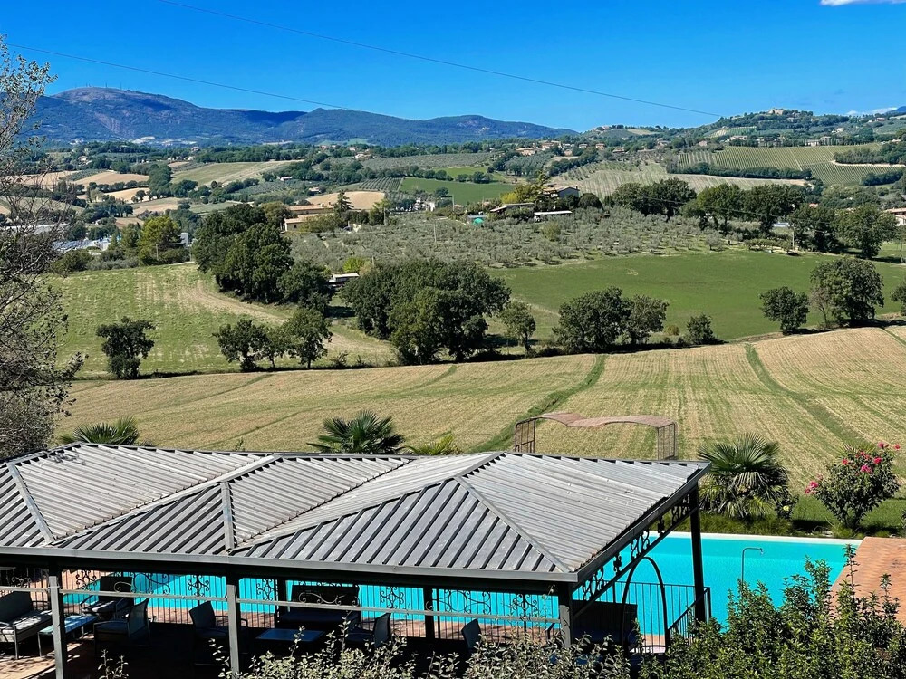 Apt 4 - Forget all Your Troubles - Relax in Paradise ! Air Con, Wifi! Sleeps 4