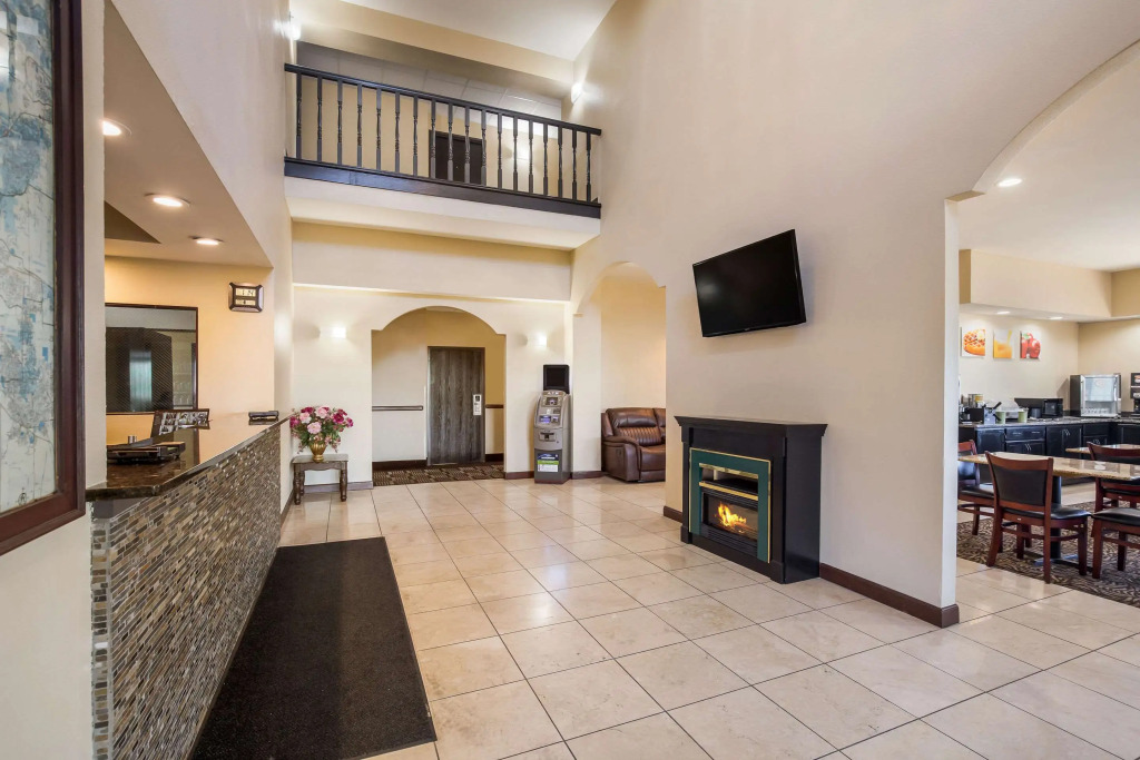 Quality Inn & Suites Caseyville - St Louis