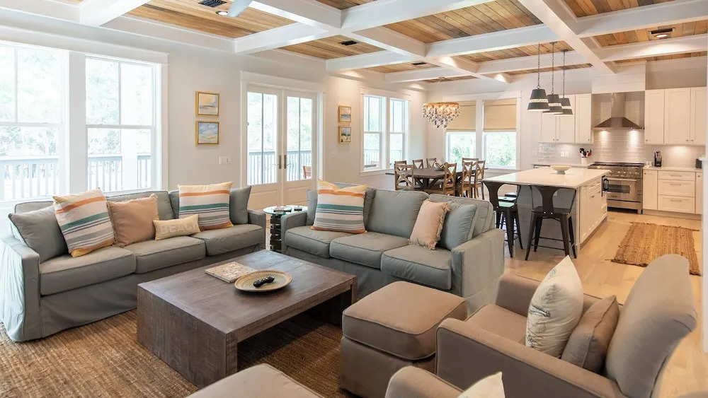 Seagrove - Sleeps 13 - Private Pool- Near Seaside