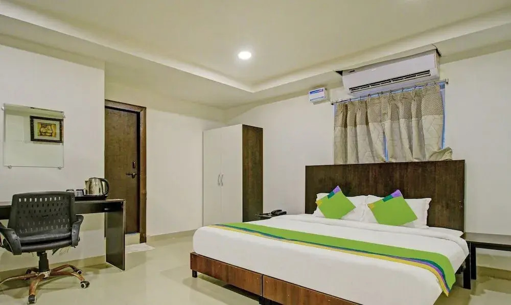 Treebo Trend Blue Dawn Hotels Gachibowli