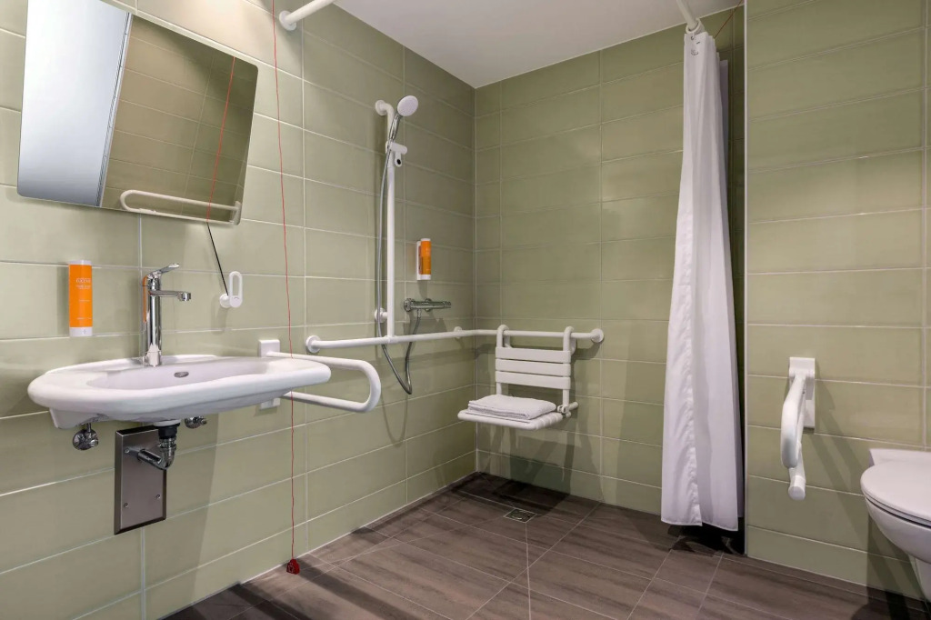 Super 8 by Wyndham Oberhausen am Centro