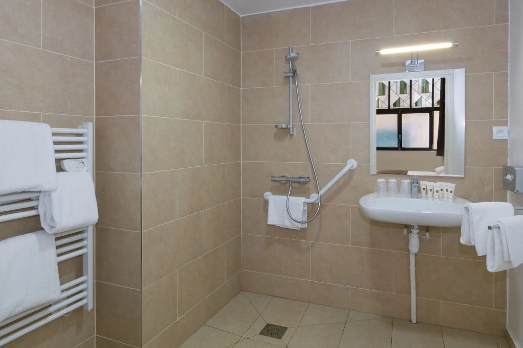 Hotel Foch Nancy Gare