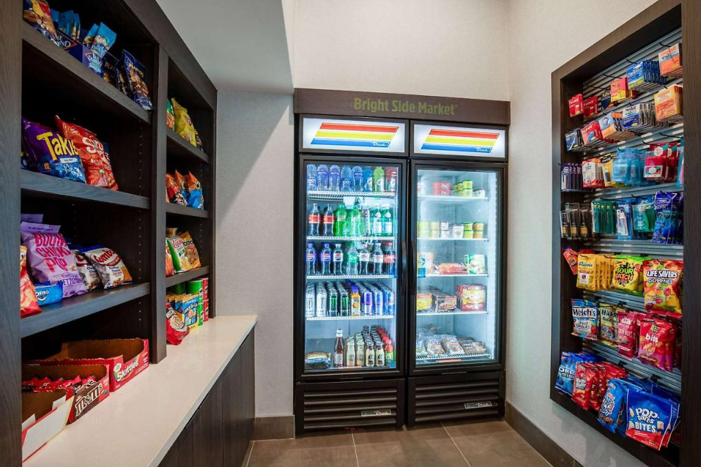 La Quinta Inn & Suites by Wyndham Chattanooga Downtown/South