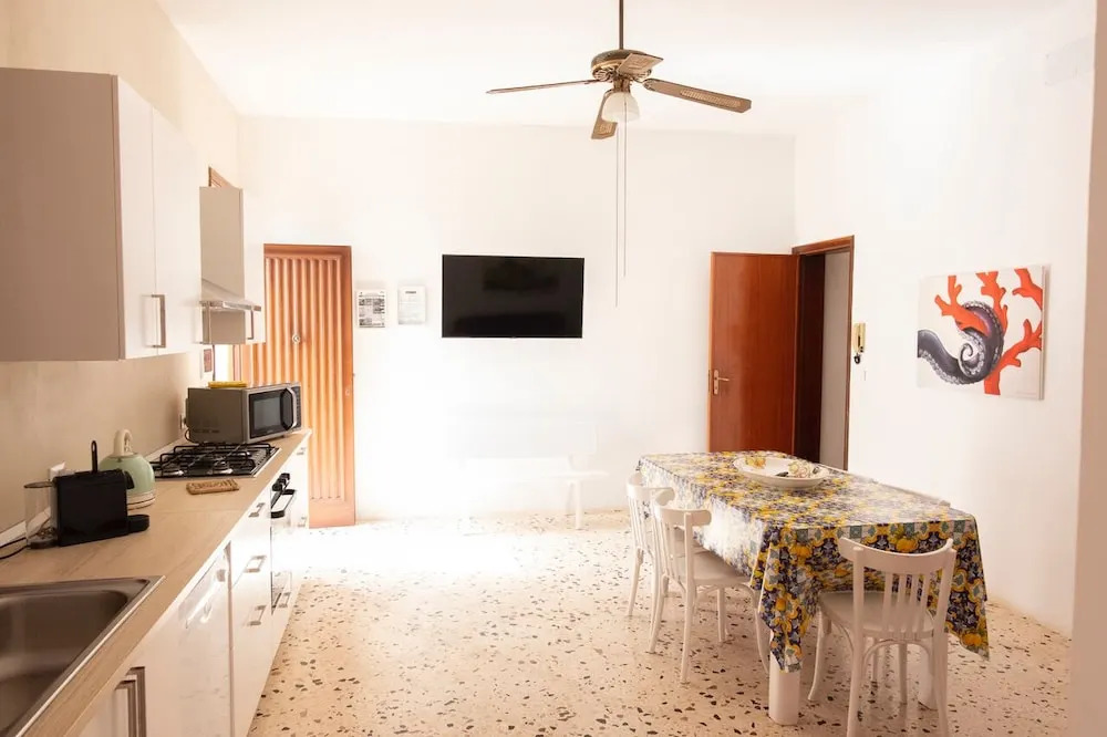 Casa Lisa a due passi dal mare con ampio giardino