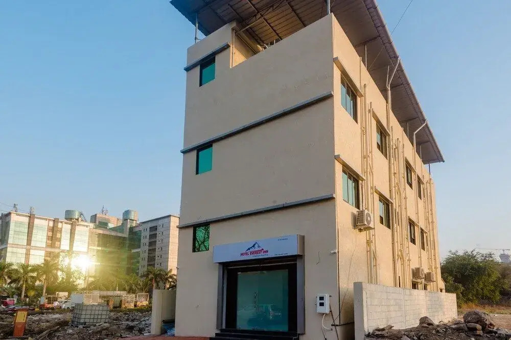 Hotel Everest Inn