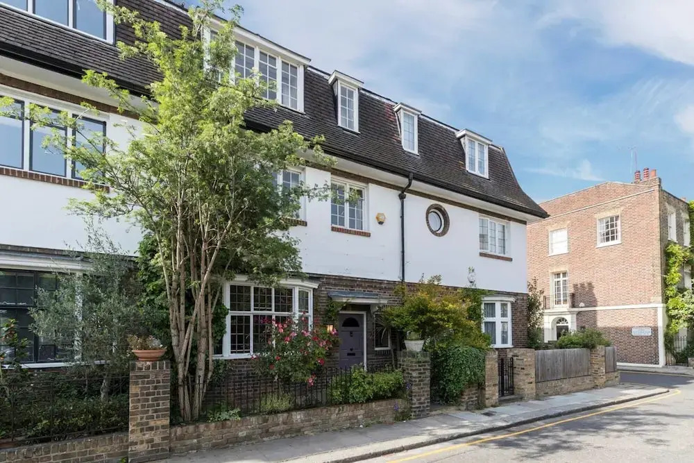 Exclusive 4 bed House With Garden in Notting Hill