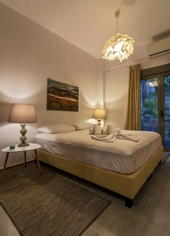 Athens Deluxe Gateway in Mets neighbourhood!