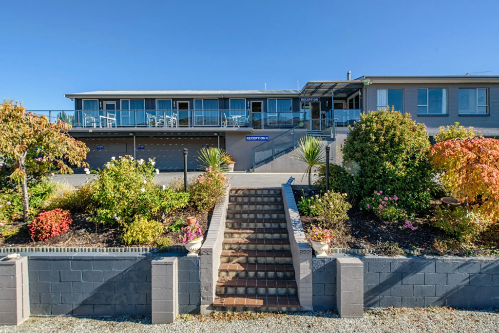 Central Gateway Motel
