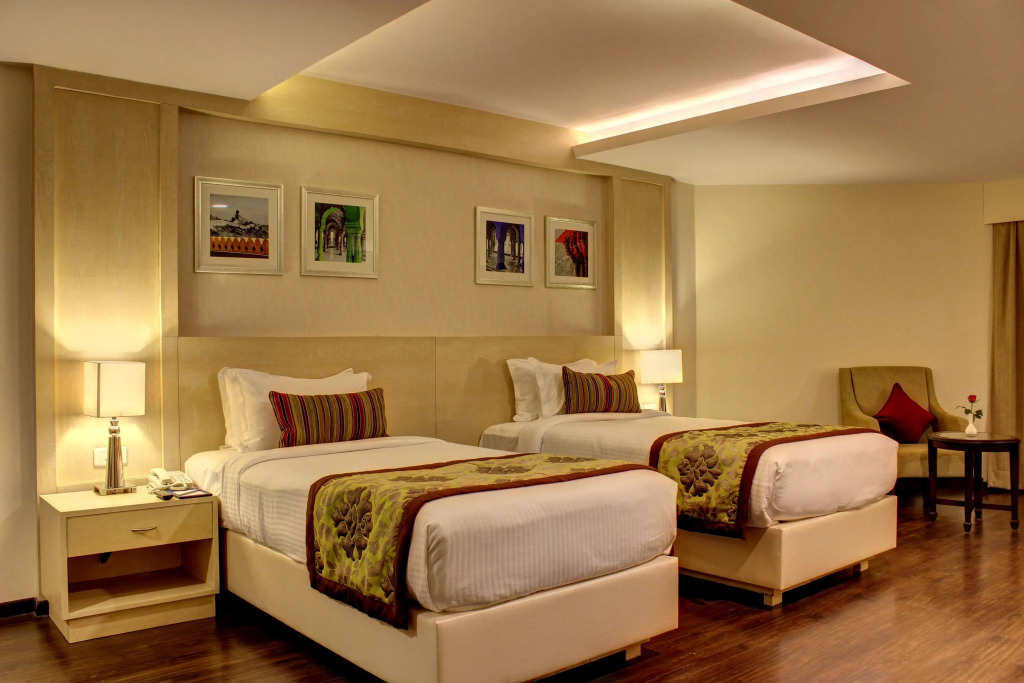 Golden Hotel