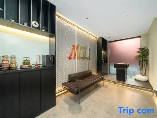 moli hotel（Madianqiao Jiandemen Subway Station）