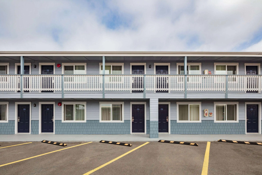 Travelodge by Wyndham Newport