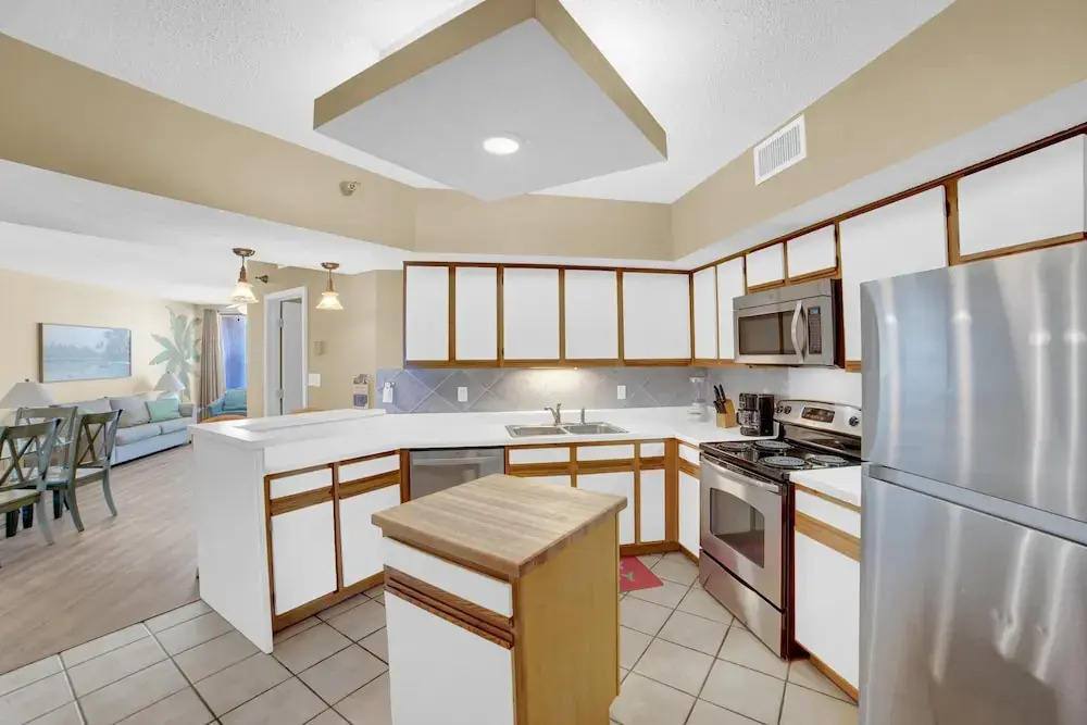 Pelican Pointe 805