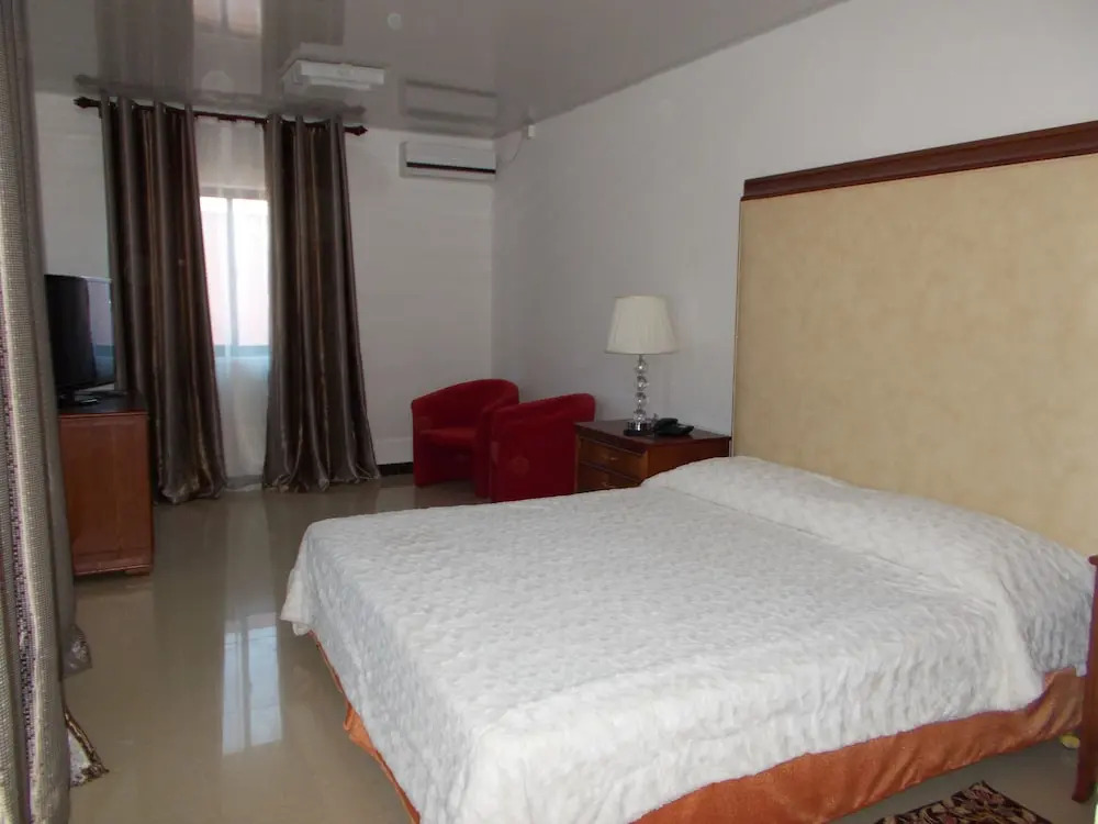Hotel Ritz Lauca