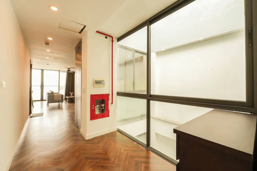 NINE HOUSING West Lake 136 Vu Mien