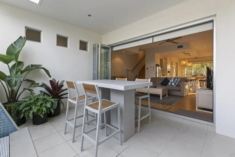 Sunshine Beach, Self Contained Unit, Beach Views - Unit 2 Elouera, 44 Elanda Street