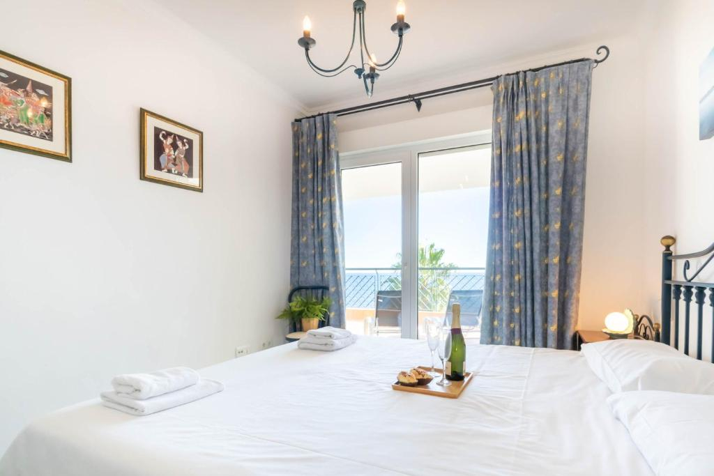 Mi Capricho beach front sea view & pool - Happy Rentals
