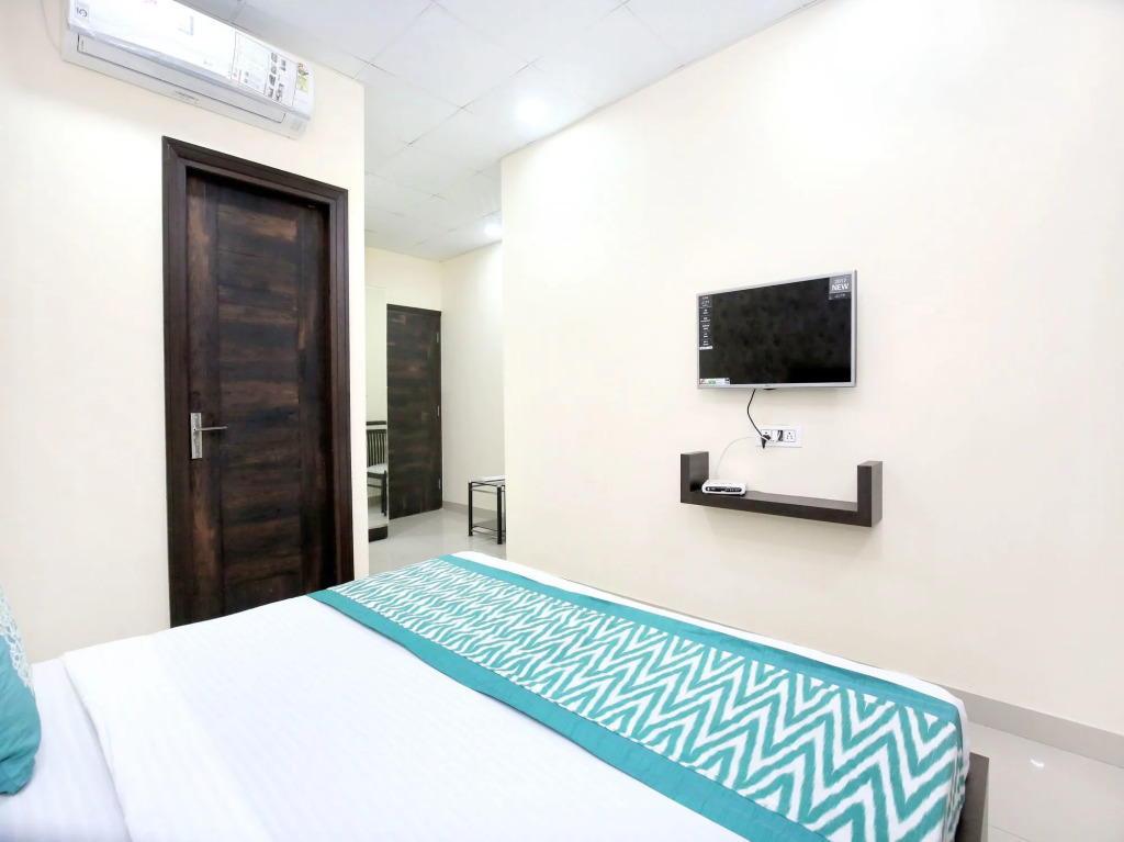 OYO 11934 Hotel De Agya Paradise