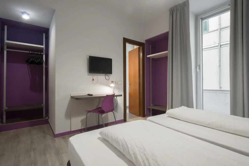 Sure Hotel by Best Western Nologo