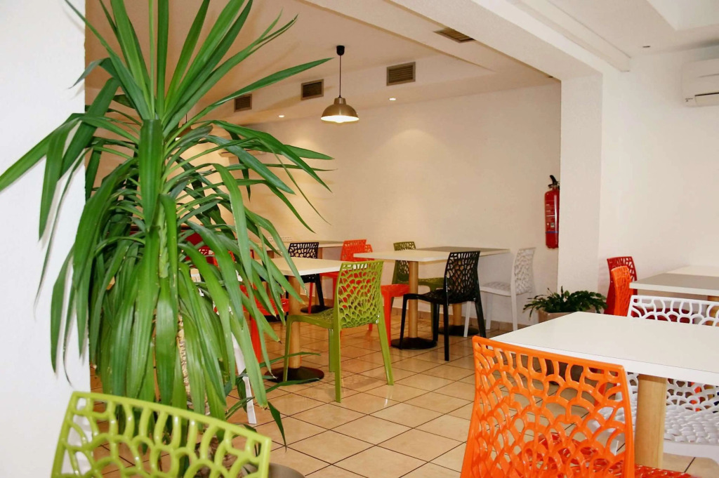 Kyriad Direct Arles