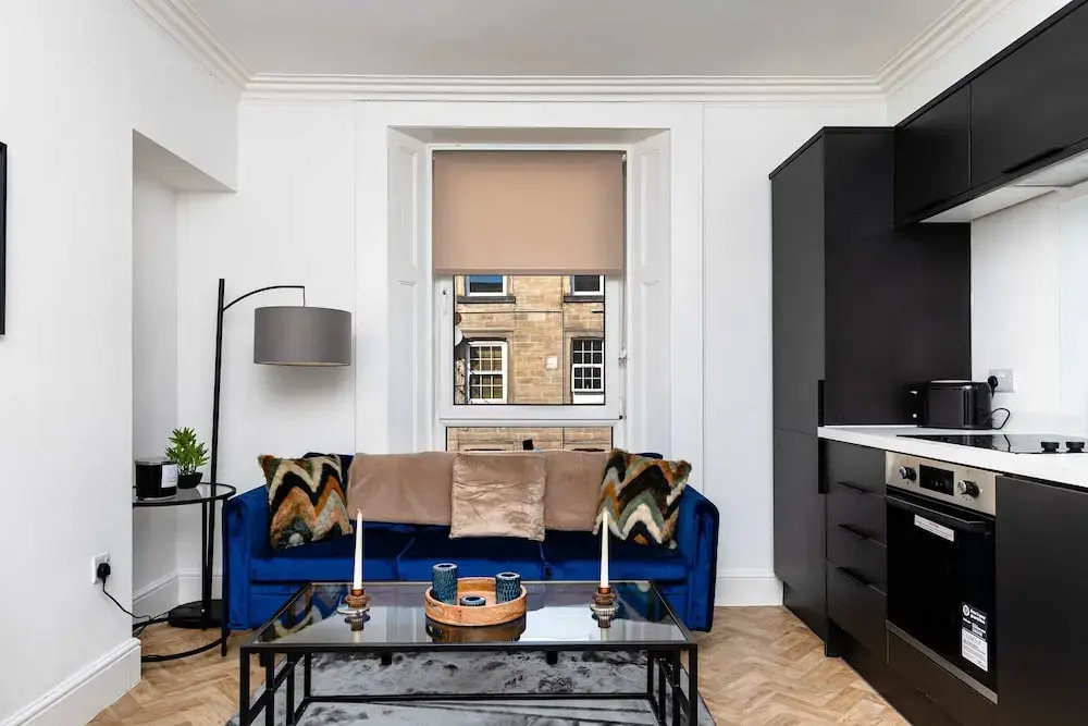 2 Bedroom Apartment-free Parking
