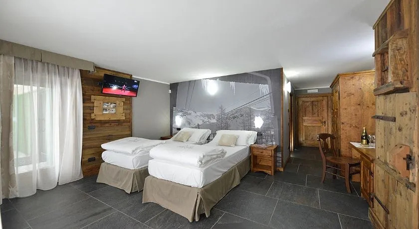 M4478 Mollino Rooms