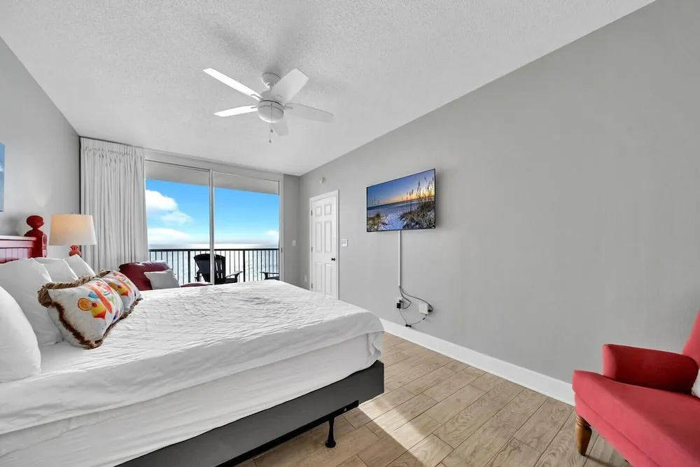 Majestic Beach Towers 2-1701