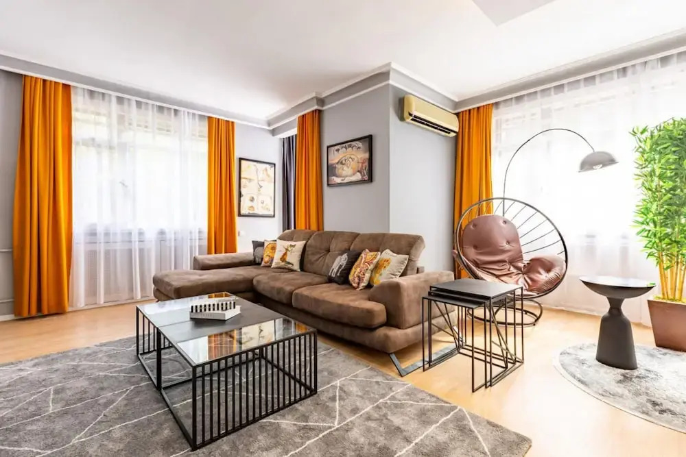 Spacious Apartment on Bagdat Street Kadikoy