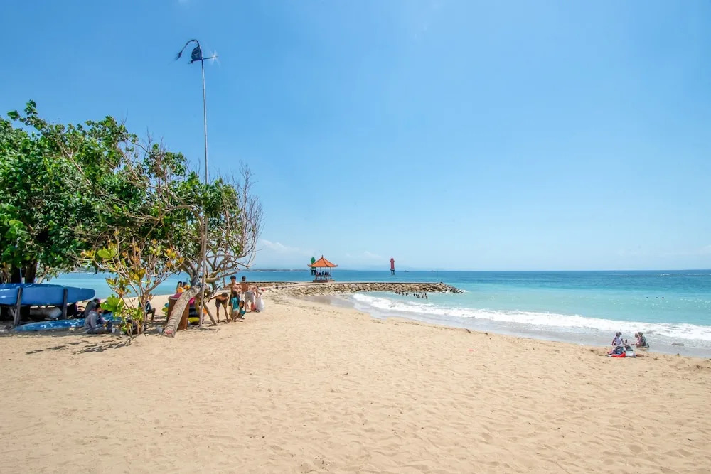 Urbanview Hotel Ananda Beach Sanur