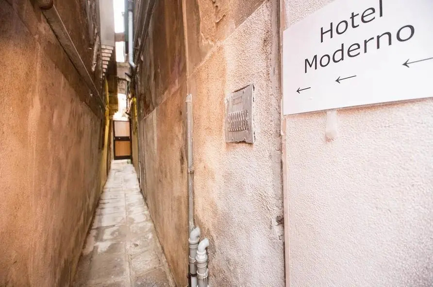 Moderno Hotel