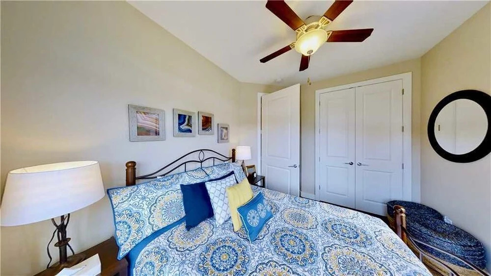 Entrada 673 - 4 Br townhouse by RedAwning