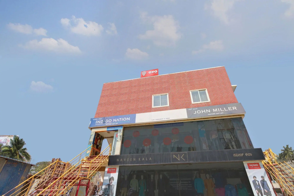Sri Sai Inn by OYO Rooms